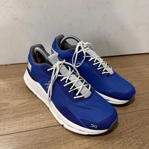 On Running cloudtec speedboard Men's Royal Blue Sneakers, size 9